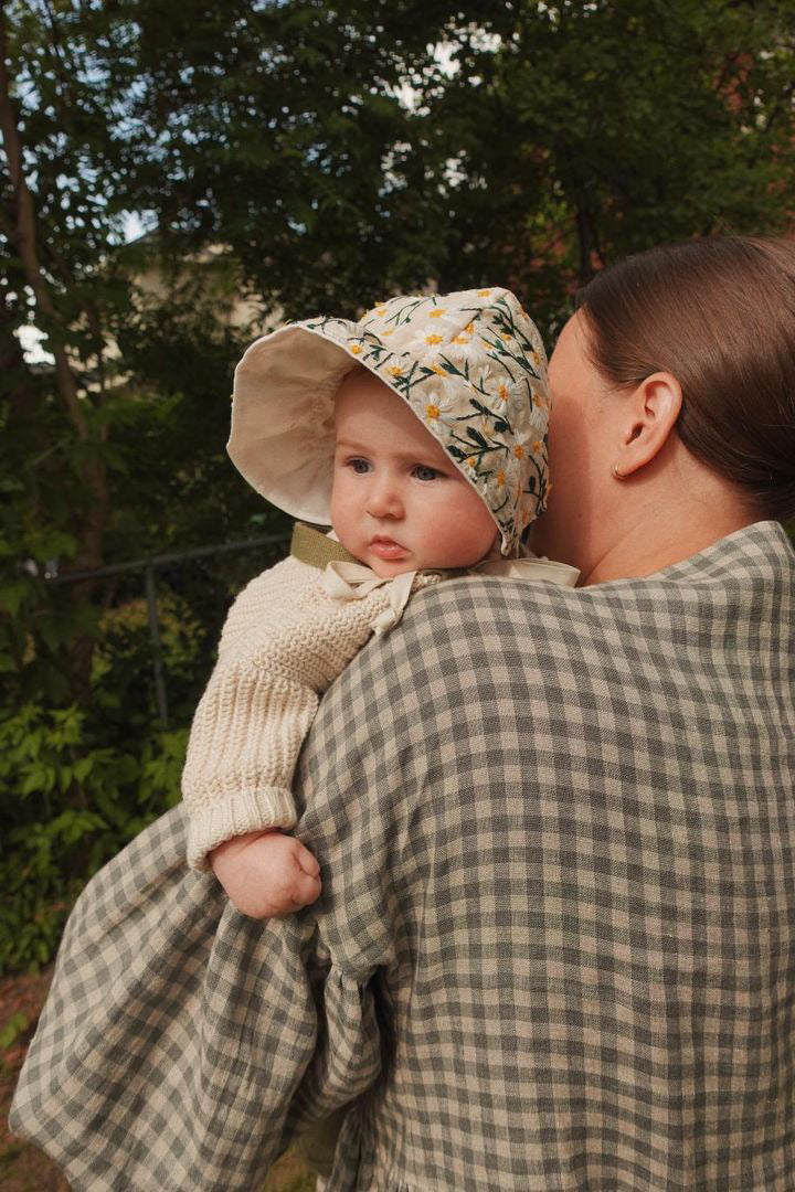 Daisy bonnet