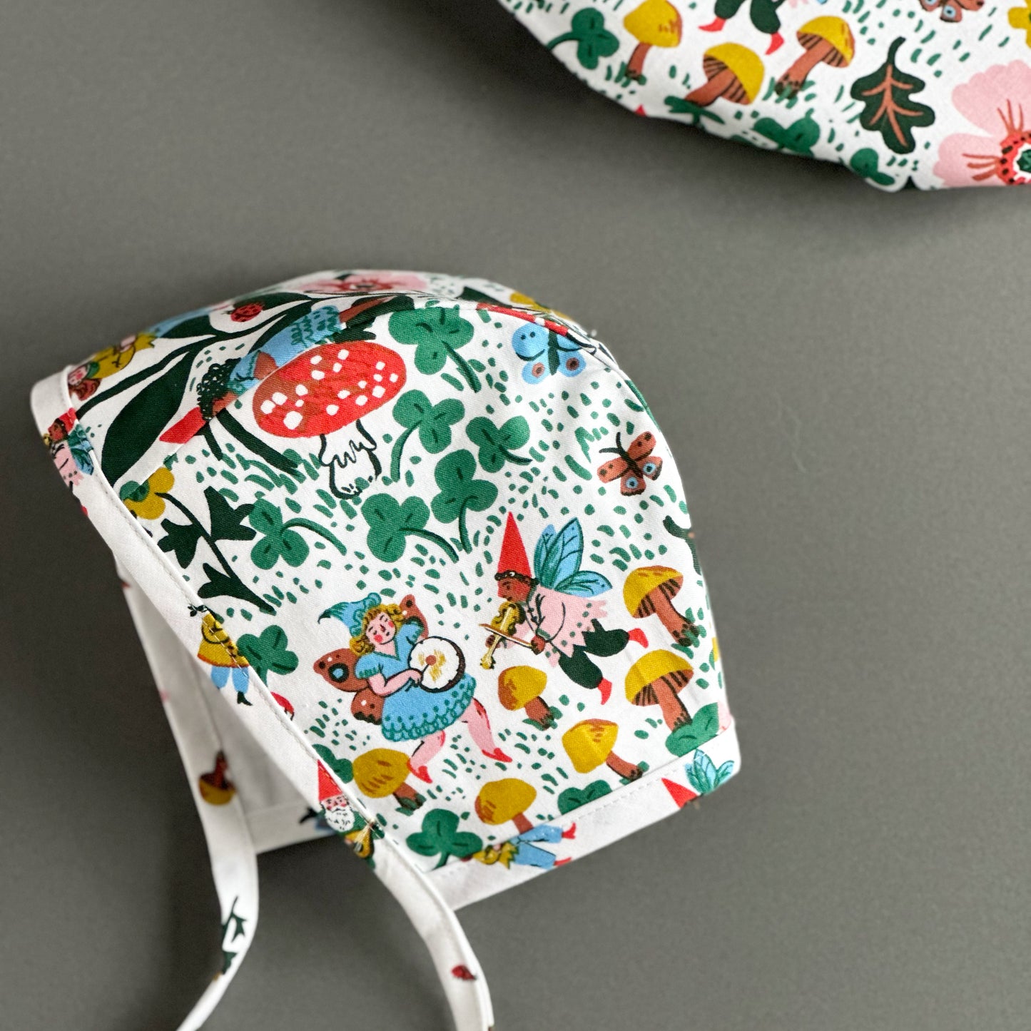 Forest Forage bonnet