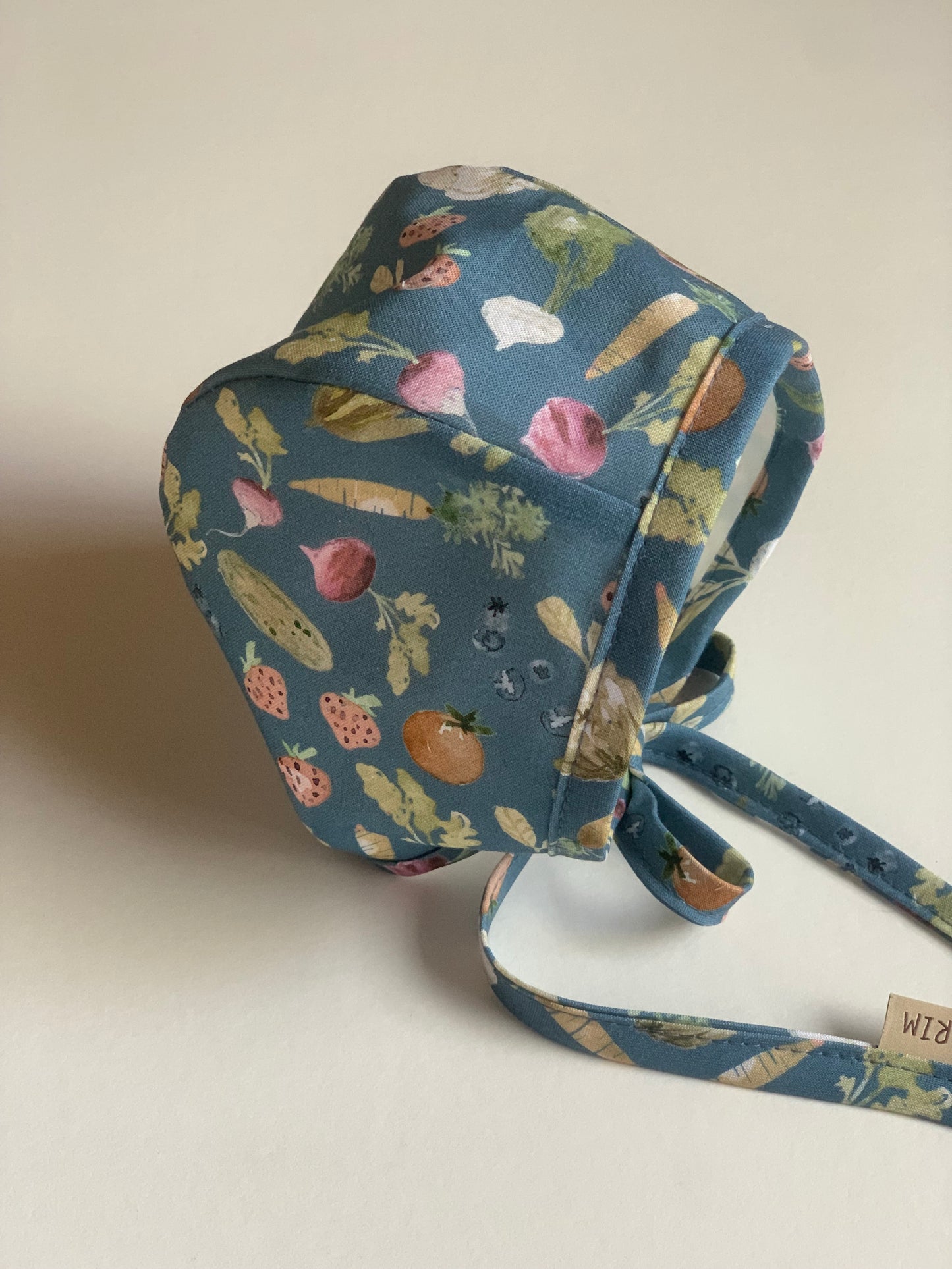 Veggie Garden Bonnet