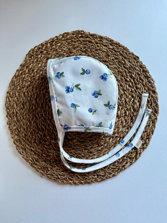Blueberry Confit Classic knit Bonnet