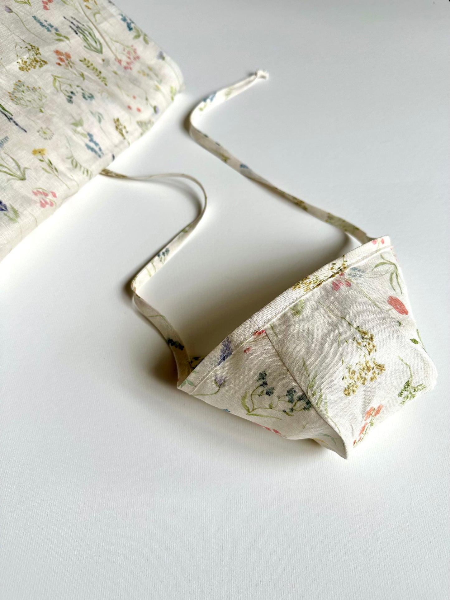 Hill Top Linen Bonnet