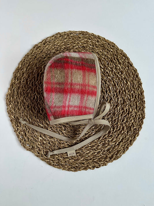 St Nick Wool Bonnet