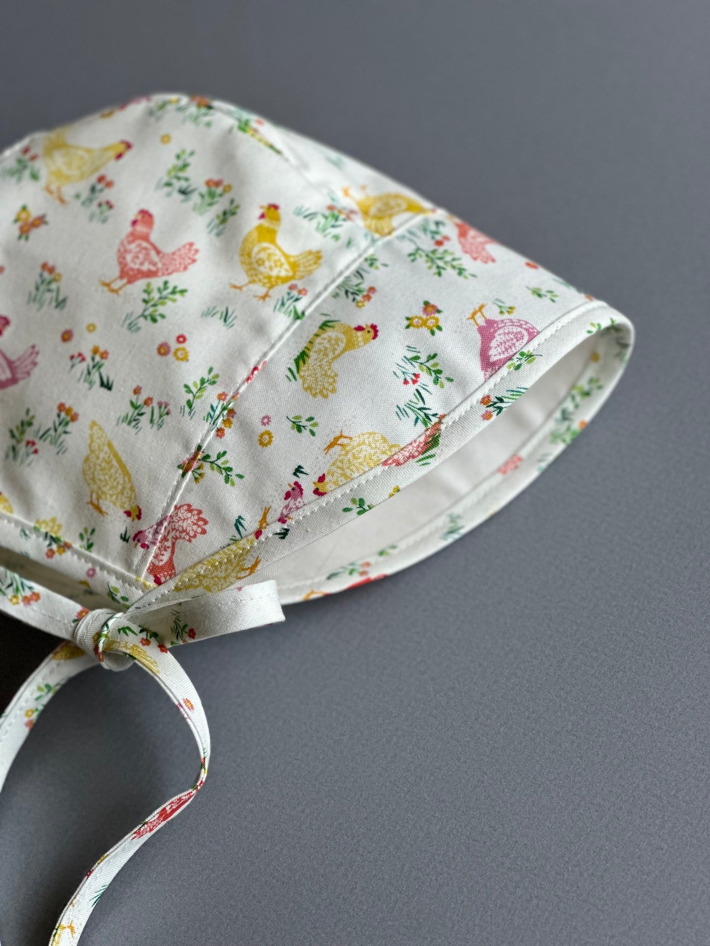 Henrietta cotton Bonnet