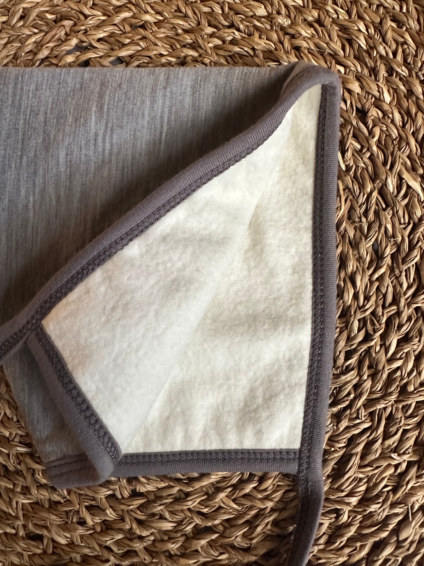 ADULT Fog Merino wool pixie bonnet