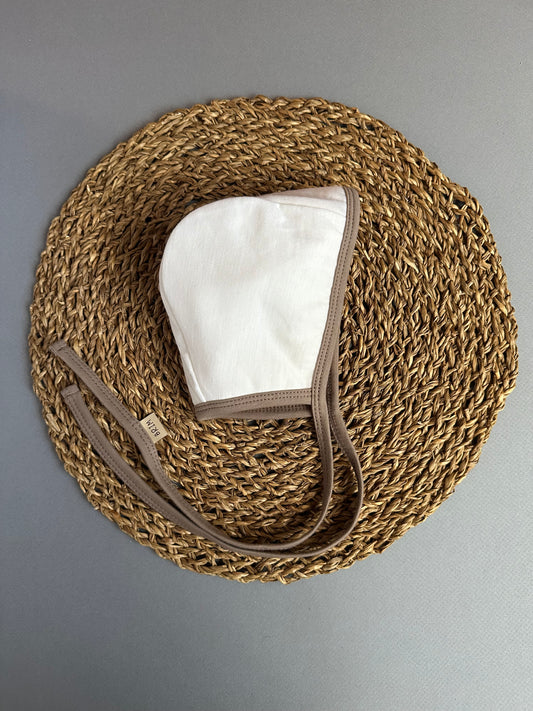 Marshmallow Merino wool Classic Bonnet