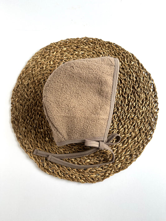 Teddy Sherpa Bonnet RTS size 2-4yrs