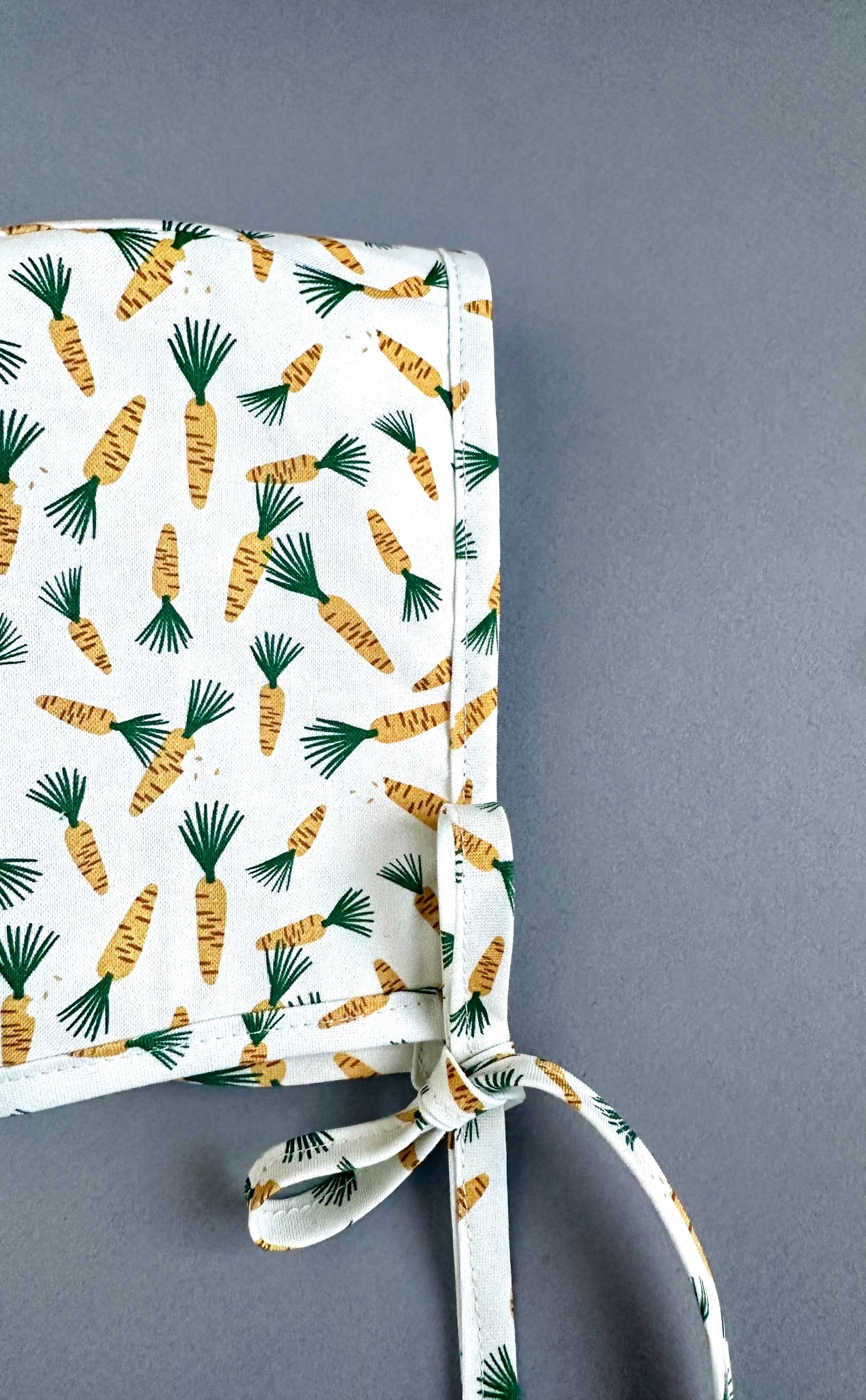 Carrot Garden cotton Bonnet