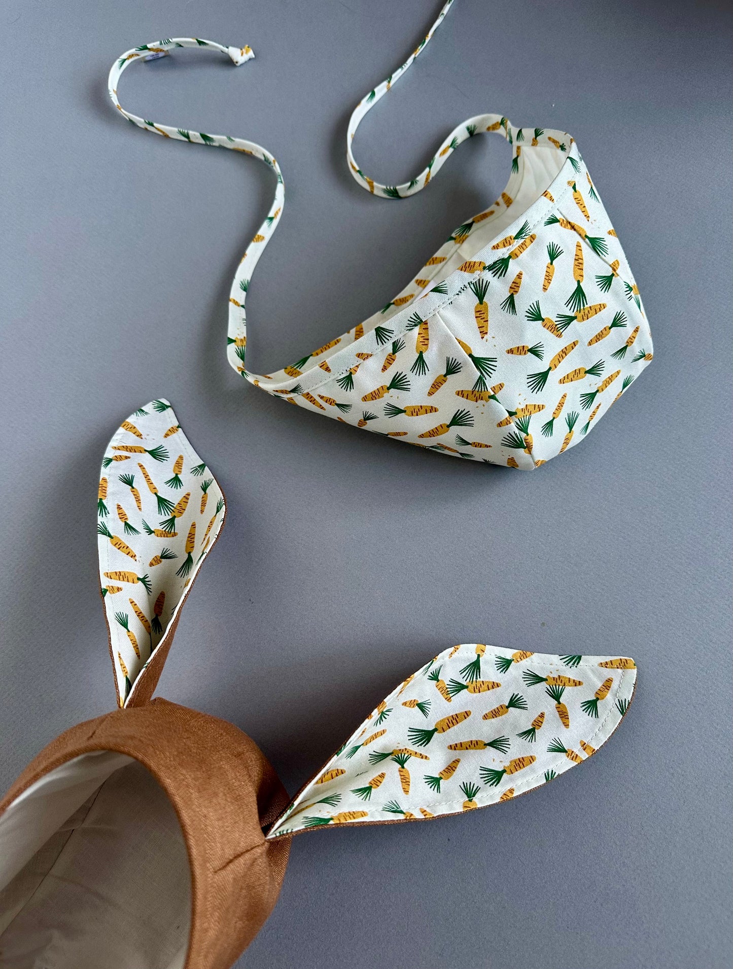 Carrot Garden cotton Bonnet