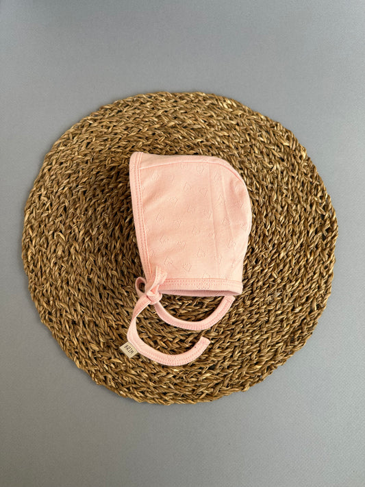 Peachy Heart Pointelle Classic Bonnet