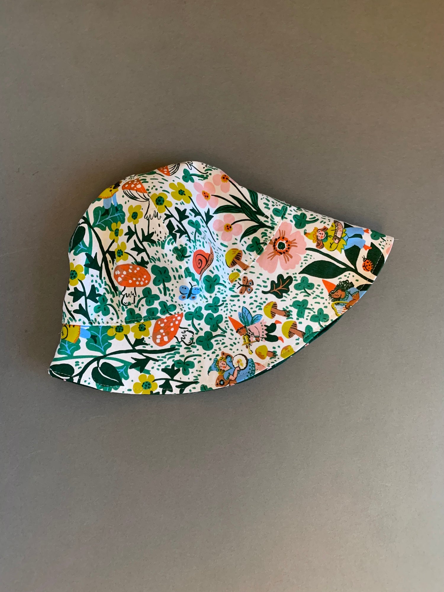 Parasol Hats and Tulip Hats